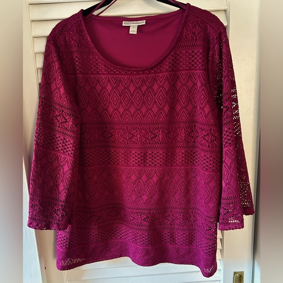 Like new Dana Buchman, plum colored lace print pull over top in size large - Picture 1 of 9